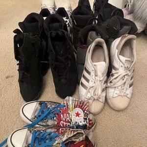 Sneakers